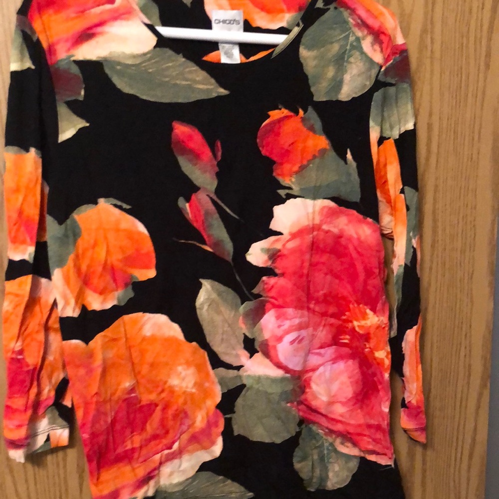 Preowned Chico’s top size 3 Excellent
